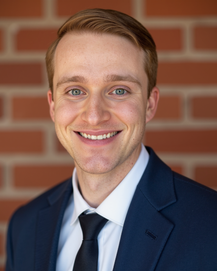 #24 - Bradley Hogan - HeadshotPro